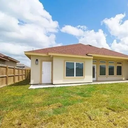 Image 2 - Barbwire Lane, Brownsville, TX 78523, USA - House for rent