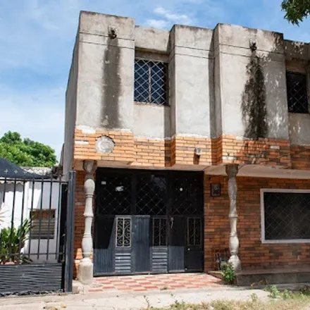 Buy this 5 bed house on Sofia Plaza in Calle 17, Comuna 1