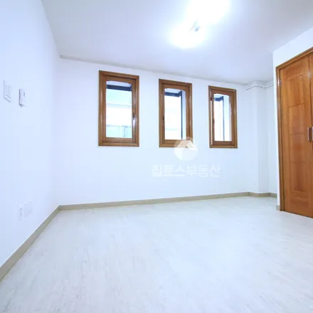 Image 3 - 서울특별시 서초구 반포동 705-5 - Apartment for rent