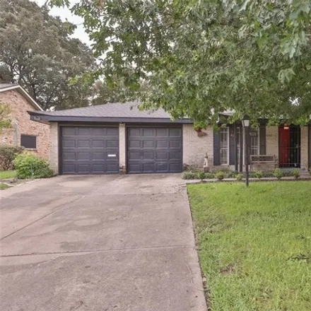 Rent this 3 bed house on 9245 Kempwood Drive in Houston, TX 77080