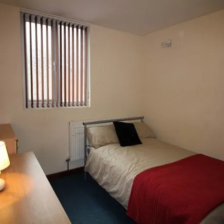 Rent this 1 bed apartment on Himalayan Gurkha Restaurant and Bar in 80 Macklin Street, Derby