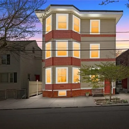 Buy this 2 bed condo on 39 Kenyon Street in Providence, RI 02903