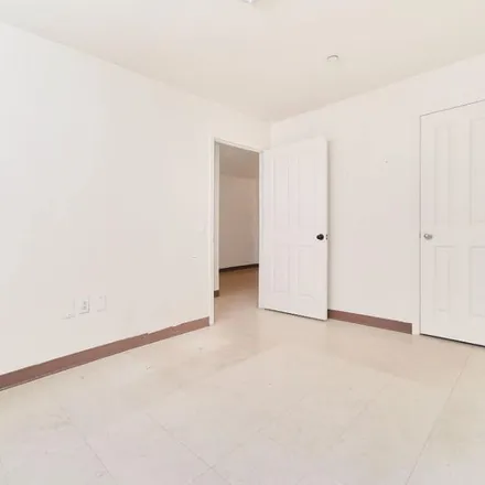 Rent this 4 bed apartment on 2464 Hoffman Street in New York, NY 10458