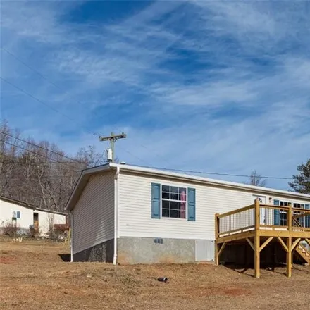 Buy this studio apartment on 81 Owl Hollow Road in Jacktown, McDowell County