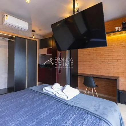 Buy this 1 bed apartment on Rua Ministro Ferreira Alves 301 in Pompéia, São Paulo - SP