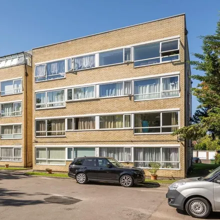 Rent this 6 bed apartment on Blakeney Road in London, BR3 1HA