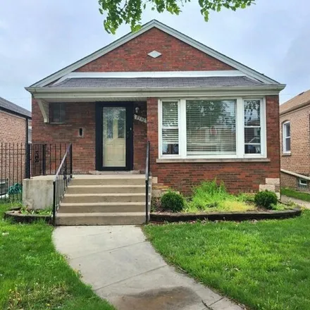 Buy this 3 bed house on 8930 South Ridgeland Avenue in Chicago, IL 60617