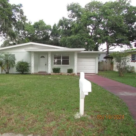 Buy this 2 bed house on 727 Largo Way in South Daytona, FL 32119