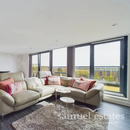 Rent this 2 bed apartment on Nonsuch House in Chapter Way, London