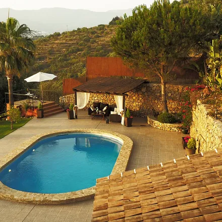 Rent this 6 bed house on Camino de los Villares in 29750 Sayalonga, Spain