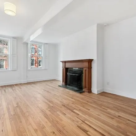 Image 9 - 87 Perry Street, New York, NY 10014, USA - Townhouse for rent