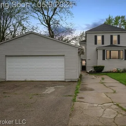 Buy this 4 bed house on 1735 East Judd Road in Burton, MI 48529
