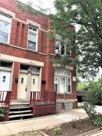 Rent this 2 bed apartment on 1045 South Oakley Boulevard in Chicago, IL 60612