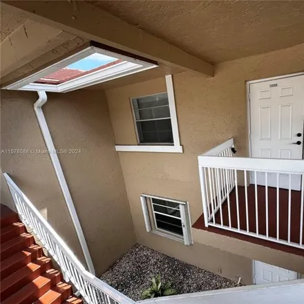 Image 2 - 10159 Twin Lakes Drive, Coral Springs, FL 33071, USA - Condo for sale