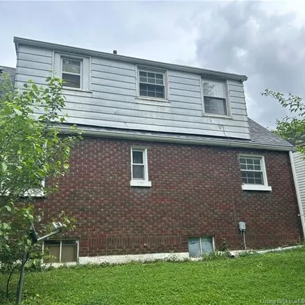 Image 3 - 1336 Roosevelt Avenue, New Albany, IN 47150, USA - House for sale