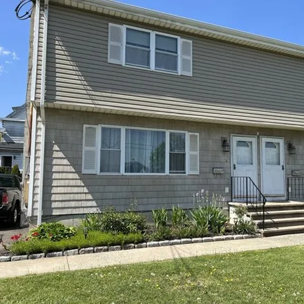 Rent this 2 bed house on 2 Seeley Street in Danbury, CT 06810