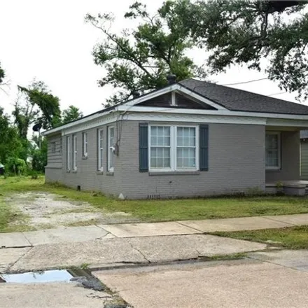 Image 5 - 1006 Mill St, Lake Charles, Louisiana, 70601 - House for sale