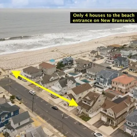Buy this 5 bed house on 34 New Brunswick Avenue in Lavallette, Ocean County