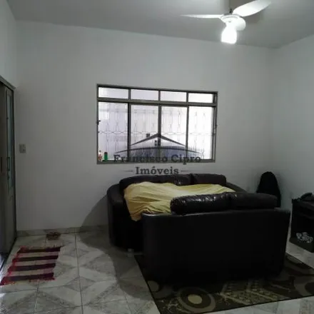 Buy this 4 bed house on Rua Faustino Moreira in Vila Eliana Maria, Guaratinguetá - SP