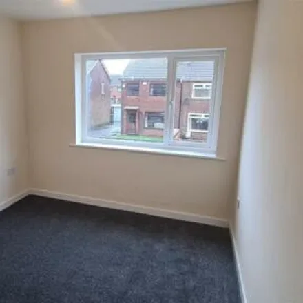 Image 2 - Central Avenue, Shakerley, M46 9RG, United Kingdom - Duplex for rent