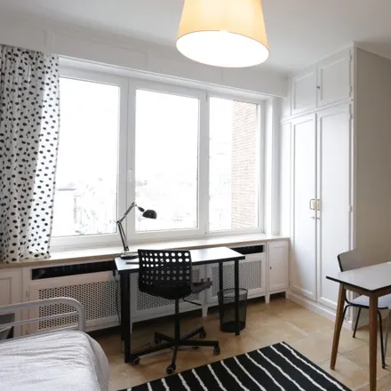 Rent this studio apartment on Avenue Brillat-Savarin - Brillat-Savarinlaan in 1050 Ixelles - Elsene, Belgium