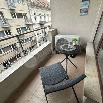 Rent this 3 bed apartment on El Cañonazo de la Habana in Budapest, Ó utca 24-26