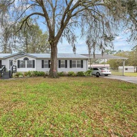 Buy this studio apartment on 156 Southwest Doe Glen in Lake City, FL 32024