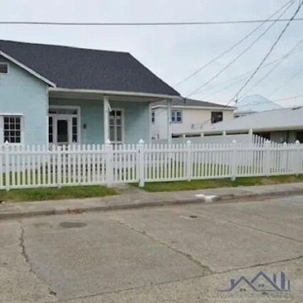 Image 1 - 363 Canal Street, Houma, LA 70360, USA - House for sale