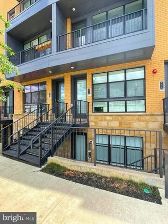 Rent this 2 bed condo on South Highland Street in Arlington, VA 22204