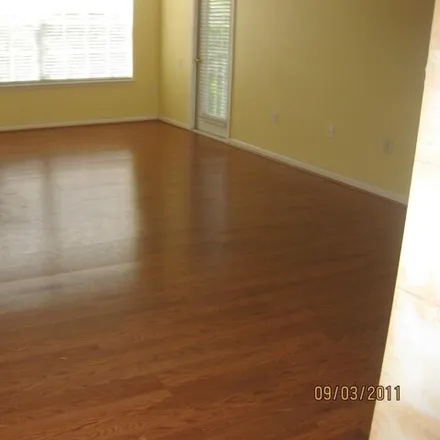 Rent this 3 bed condo on 8651 Nathans Cove Court in Jacksonville, FL 32256