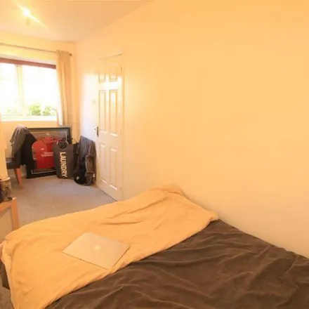Rent this 3 bed apartment on 2 Matlock Court in Nottingham, NG1 4DT