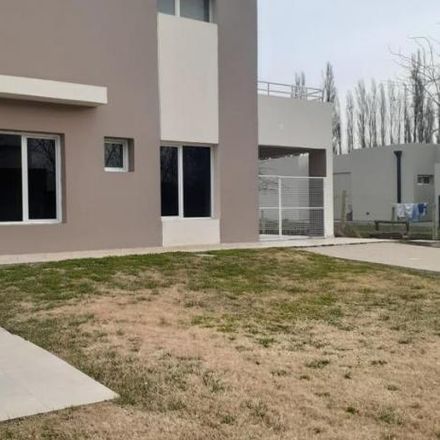 Rent this 3 bed house on Grupo Scout Claudio Moyano in Don Bosco 2940, América Sur