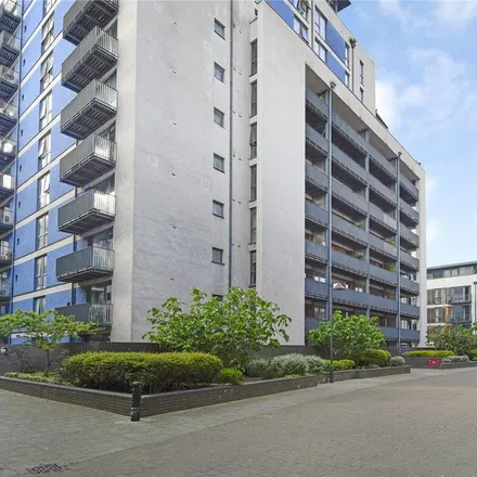 Image 7 - Antonine Heights, City Walk, Bermondsey Village, London, SE1 4PP, United Kingdom - Apartment for rent