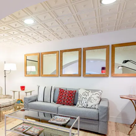 Rent this studio apartment on Calle Federico Sánchez Bedoya in 12, 41001 Seville