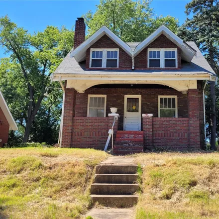 Buy this 2 bed house on 3531 Oakdale Avenue in Uplands Park, Saint Louis County