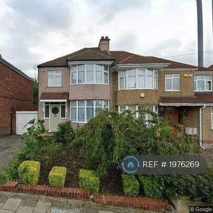 Image 1 - Woodcroft Avenue, London, HA7 3PS, United Kingdom - Duplex for rent