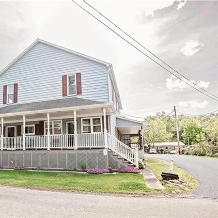 Image 2 - School Street, Josephine, Burrell Township, PA 15750, USA - House for sale