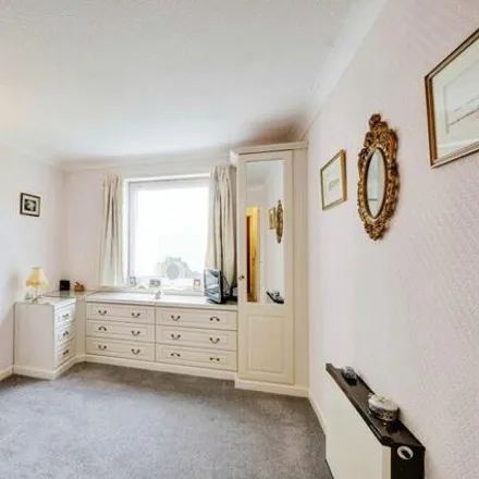 Image 5 - Wentworth Drive, Bournemouth, Christchurch and Poole, BH18 8EJ, United Kingdom - Apartment for sale