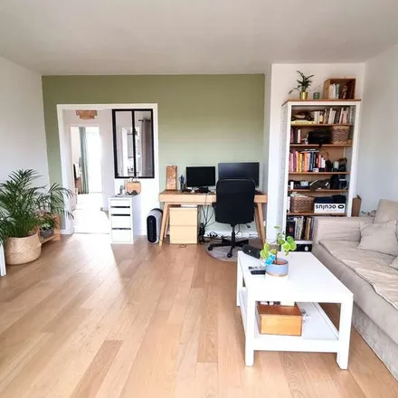 Rent this 3 bed apartment on 31 Avenue Georges in 94430 Chennevières-sur-Marne, France
