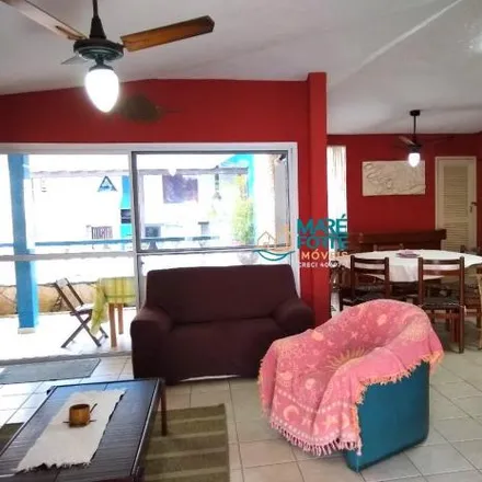 Buy this 7 bed house on Rua Genny Salles Nogueira Braga in Praia Grande, Ubatuba - SP
