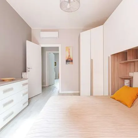 Image 4 - Blu Estetica Naturale, Via Correggio, 20149 Milan MI, Italy - Apartment for rent