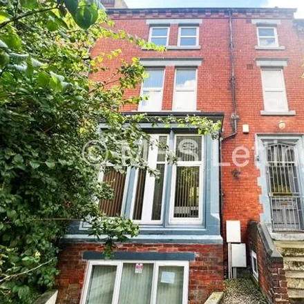 Rent this 1studio townhouse on Back Kelso Road in Leeds, LS2 9PR