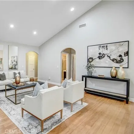 Image 9 - Alley 81225, Los Angeles, CA 91607, USA - House for sale