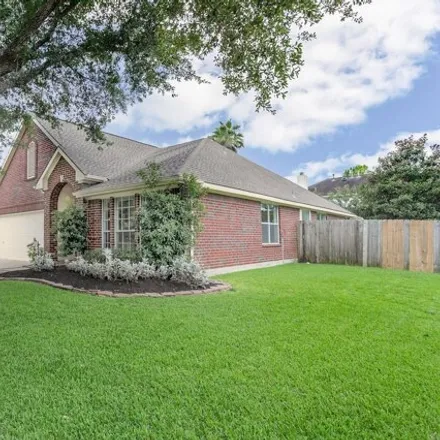 Rent this 3 bed house on 1828 Barretts Glen Dr in Pearland, Texas