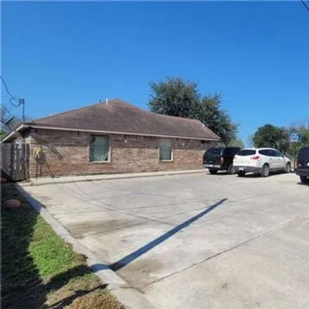 Image 3 - 326 West 6th Street, Mission, TX 78572, USA - House for sale