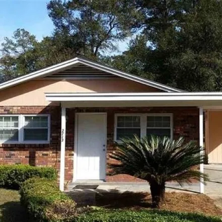 Rent this 3 bed house on 2701 Lake Henrietta Street in Tallahassee, FL 32310