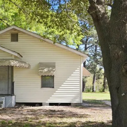 Buy this 2 bed house on 3745 Demoss Drive in Caddo Parish, LA 71107