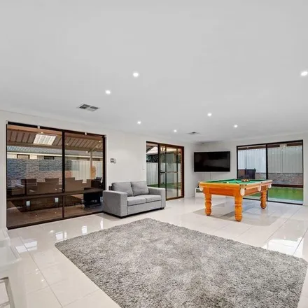 Image 3 - Shiralee Bend, Carramar WA 6031, Australia - Apartment for rent