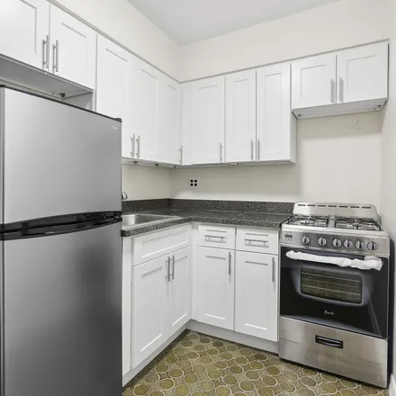 Rent this 1 bed townhouse on 10 West 87th Street in New York, NY 10024