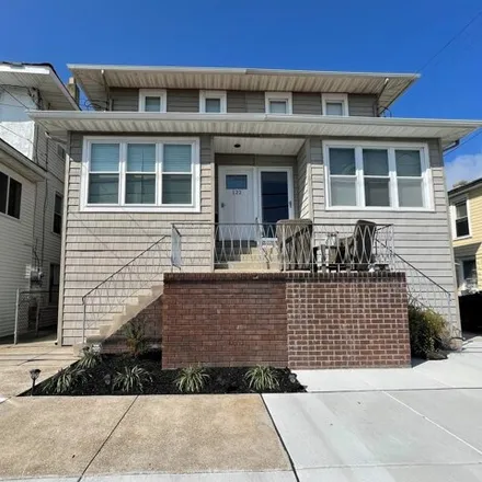 Buy this 5 bed house on 160 Wyoming Avenue in Ventnor City, NJ 08406